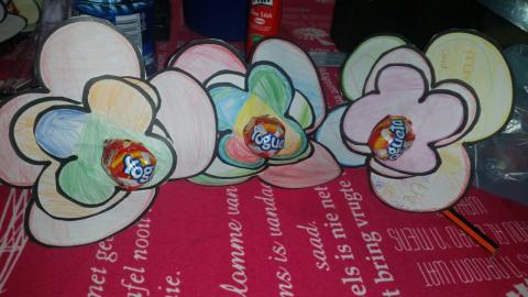 Mother&#039;s Day Paper Flowers